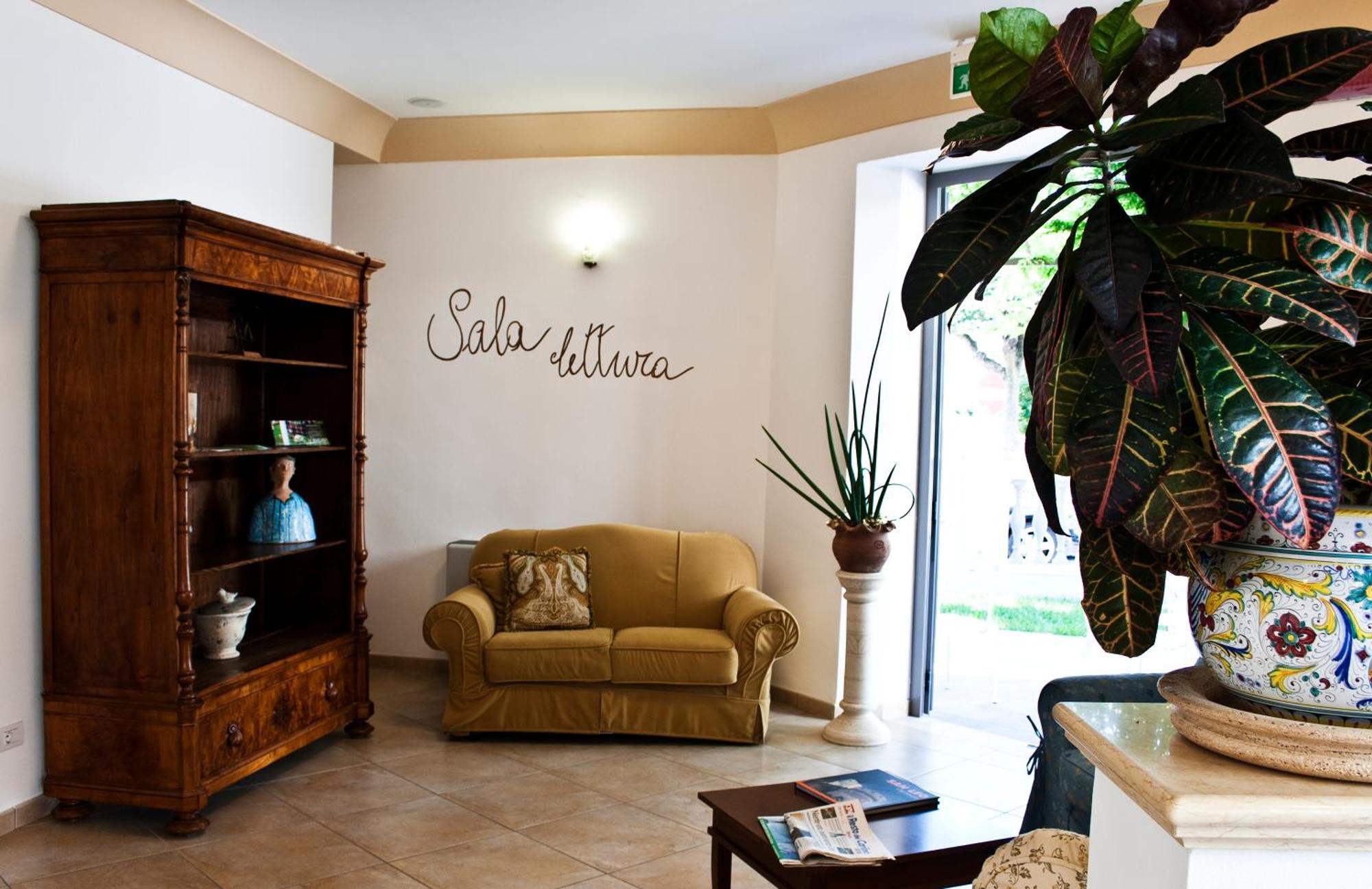 Sovrana Hotel & Spa Rimini Exterior photo